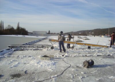 Dacharbeiten im Winter